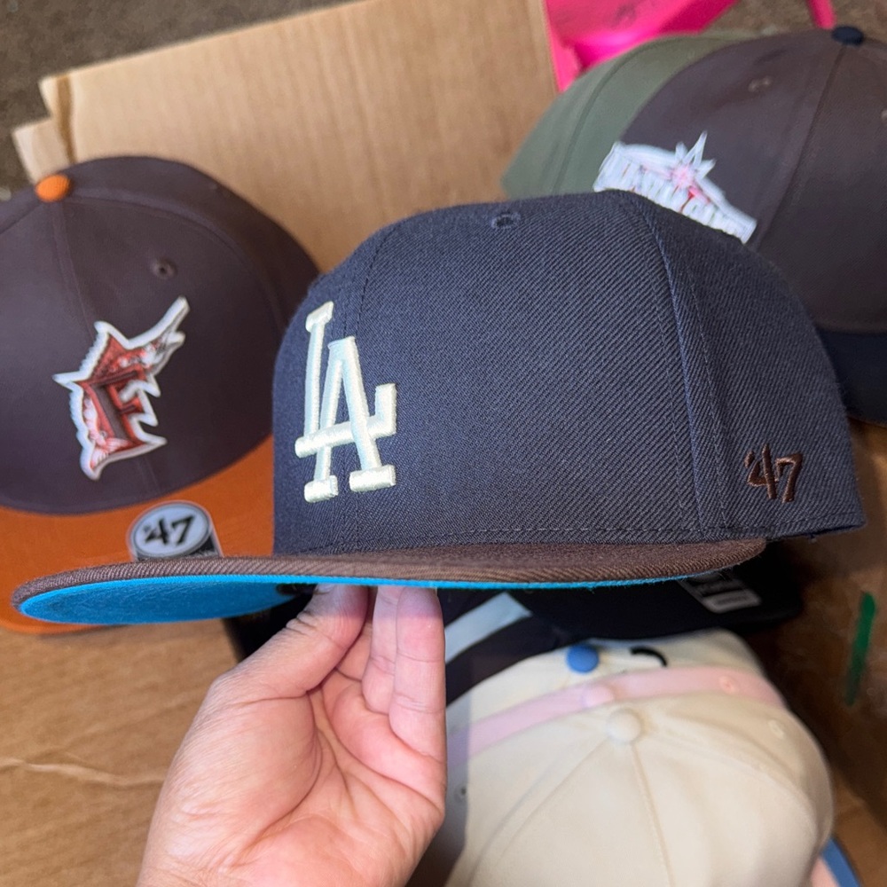 47 Brand LA Logo Cap - Charcoal and Sky Blue
